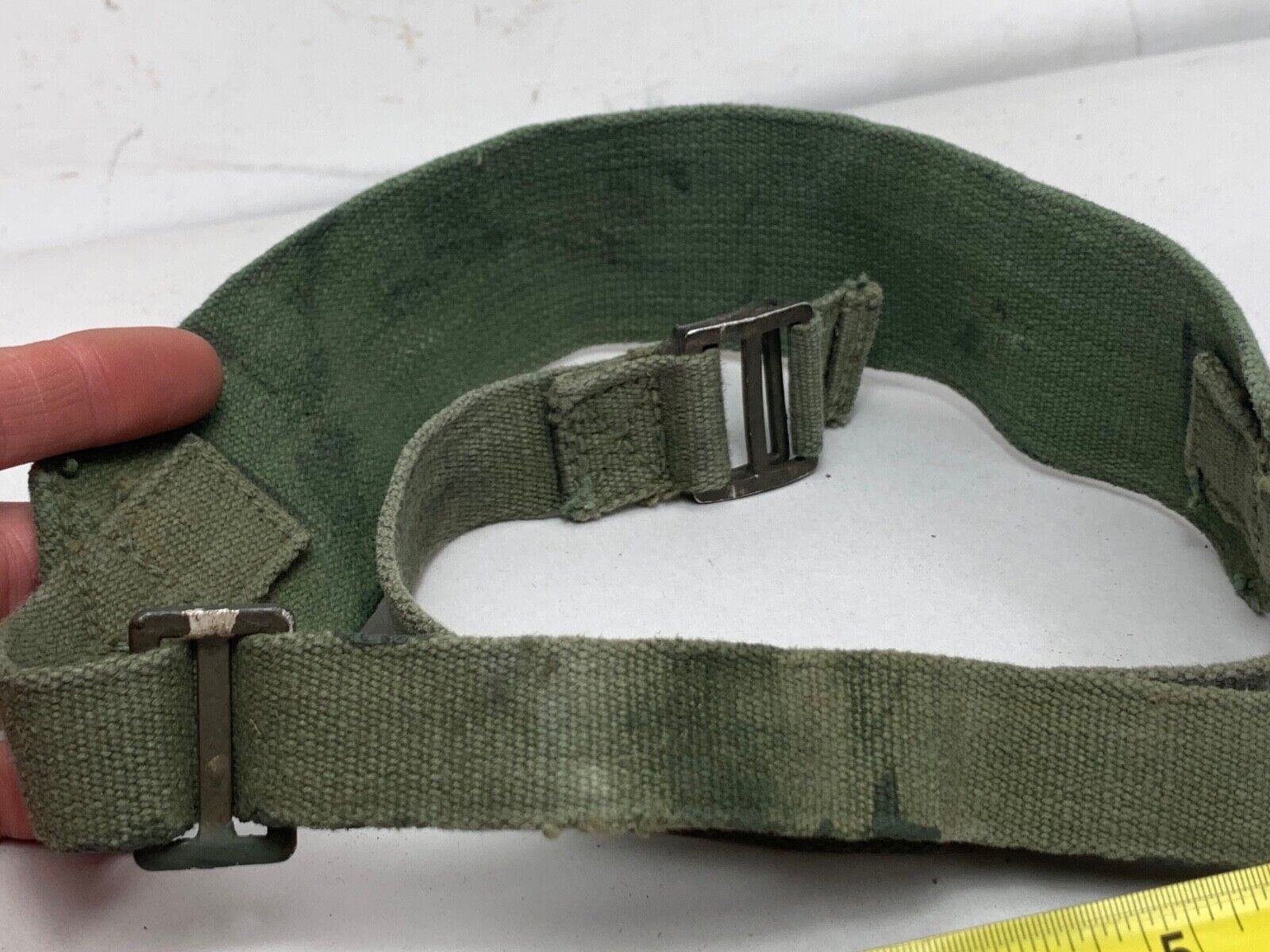 Original WW2 British Army 44 Pattern Shoulder Strap - 1945 Dated - The Militaria Shop