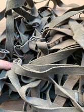 Load image into Gallery viewer, Original WW2 British RAF Sten Gun 37 Pattern Sling - Good condition! - The Militaria Shop