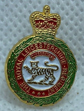 Charger l'image dans la galerie, Leicestershire Regiment - NEW British Army Military Cap/Tie/Lapel Pin Badge #127 - The Militaria Shop
