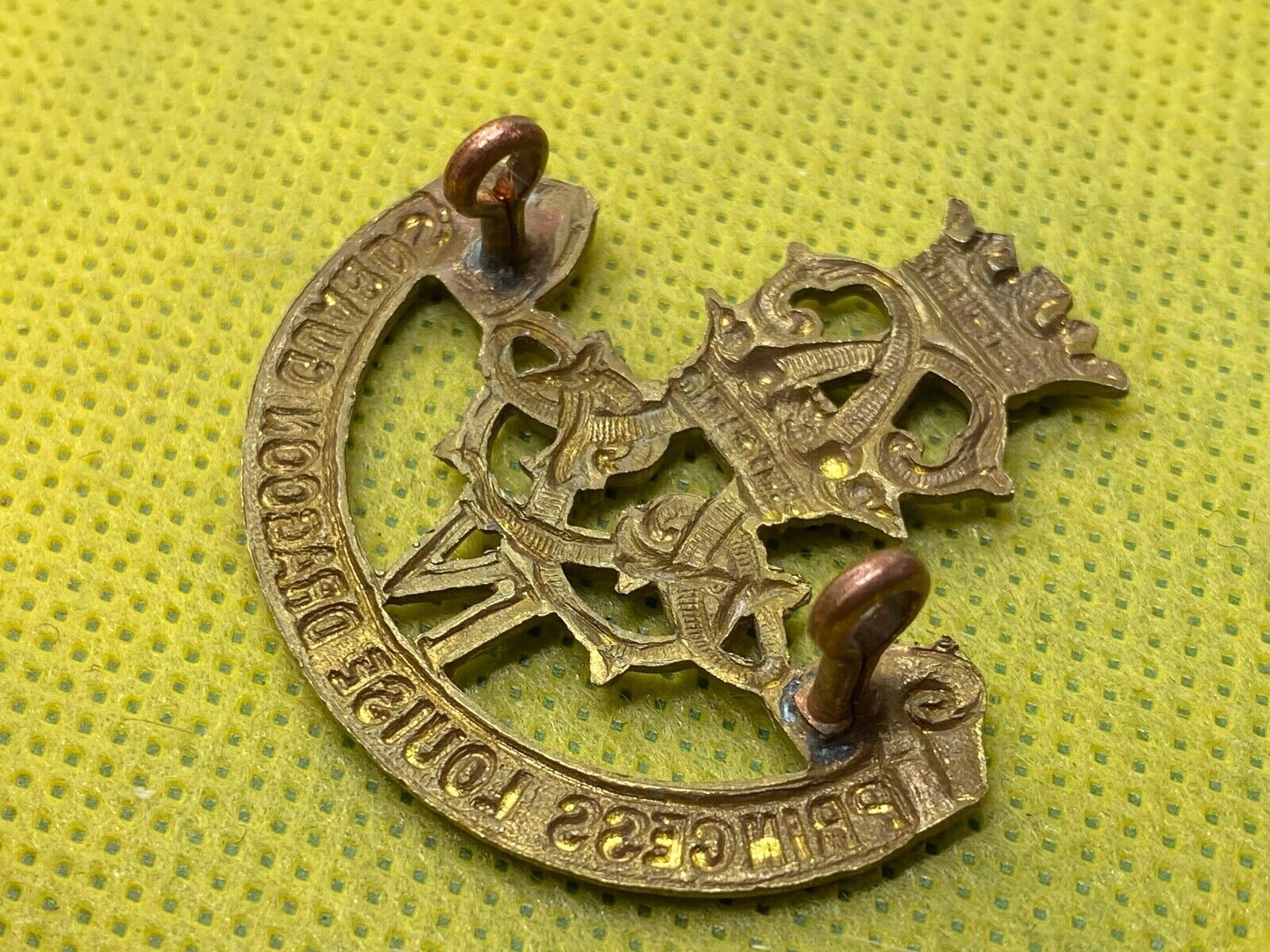 WW2 British Army 4th Princess Louise Dragoon Guards Cap Badge - The Militaria Shop