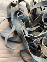 Load image into Gallery viewer, Original WW2 British RAF Sten Gun 37 Pattern Sling - Good condition! - The Militaria Shop