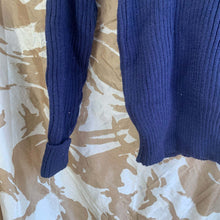 Lade das Bild in den Galerie-Viewer, Genuine British RAF Royal Navy Blue Wool V-Neck Pullover Jersey - 94cm Chest - The Militaria Shop