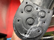 Charger l'image dans la galerie, British Royal Navy Women's Black Leather Shoes. Brand new unissued. Size 24 - The Militaria Shop