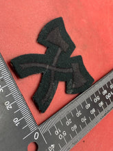 Charger l'image dans la galerie, British Army Current Issue Gurkha Regiment Subdued Crossed Axe's Trade Badg - The Militaria Shop