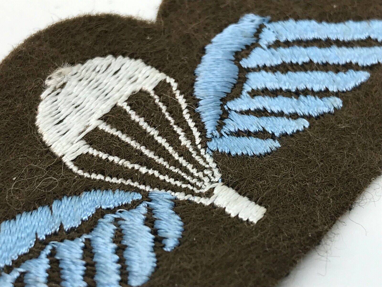 A current issue British Army paratroopers uniform jump wing badge - The Militaria Shop