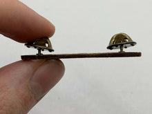 Load image into Gallery viewer, British Army Princess of Wales Collar Badge - The Militaria Shop