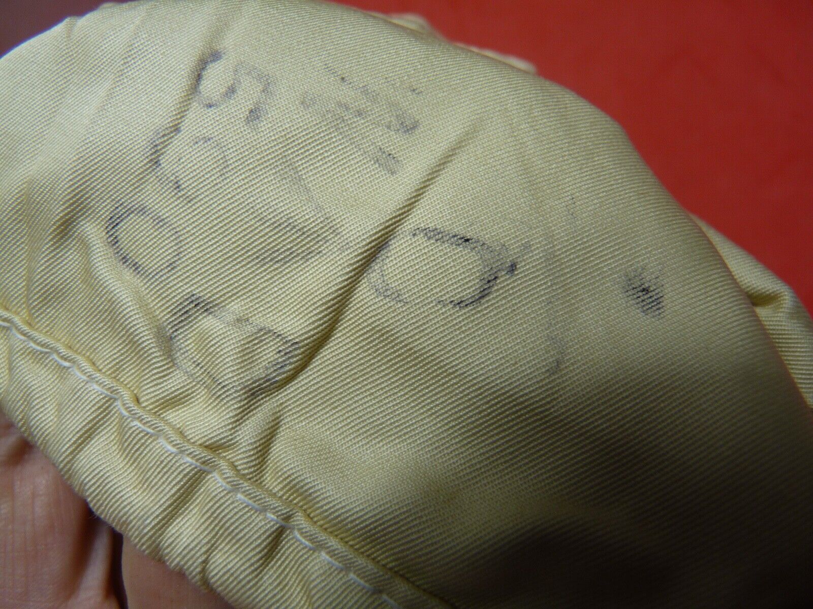 Original WW2 British Army Gunners Winter White Gloves - Dated 1942 - The Militaria Shop