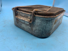 Charger l'image dans la galerie, Original WW2 British Army Soldiers Mess Tin Set - Two Piece - Fold Out Handles - The Militaria Shop
