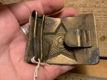 Lade das Bild in den Galerie-Viewer, Genuine WW2 USSR Russian Soldiers Army Brass Belt Buckle - 121 - The Militaria Shop