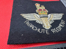 Charger l'image dans la galerie, British Army Bullion Embroidered Blazer Badge - Parachute Regiment -Queens Crown - The Militaria Shop
