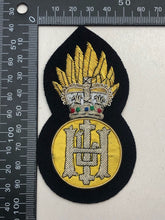 Lade das Bild in den Galerie-Viewer, British Army Bullion Embroidered Blazer Badge - Royal Highland Fusiliers - The Militaria Shop