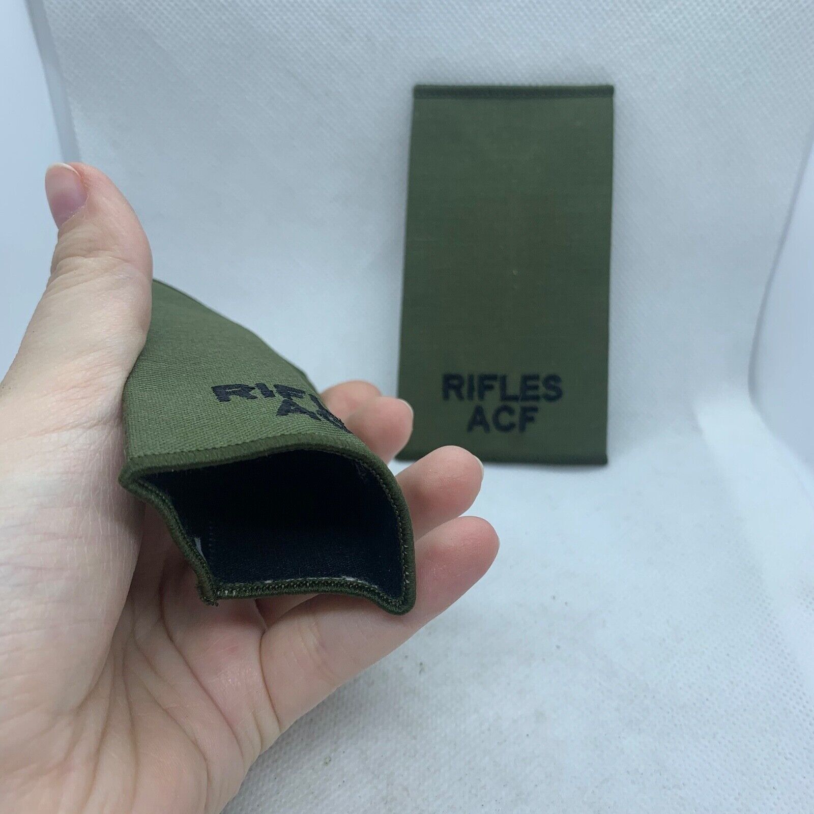 Rifles ACF OD Green Rank Slides / Epaulette Pair Genuine British Army - NEW - The Militaria Shop
