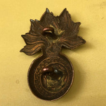 Load image into Gallery viewer, Original WW2 Era British Army The Royal Fusiliers Cap Badge - The Militaria Shop