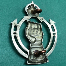 Load image into Gallery viewer, Original WW2 British Army Cap Badge - Royal Armoured Corps - Kings Crown - The Militaria Shop