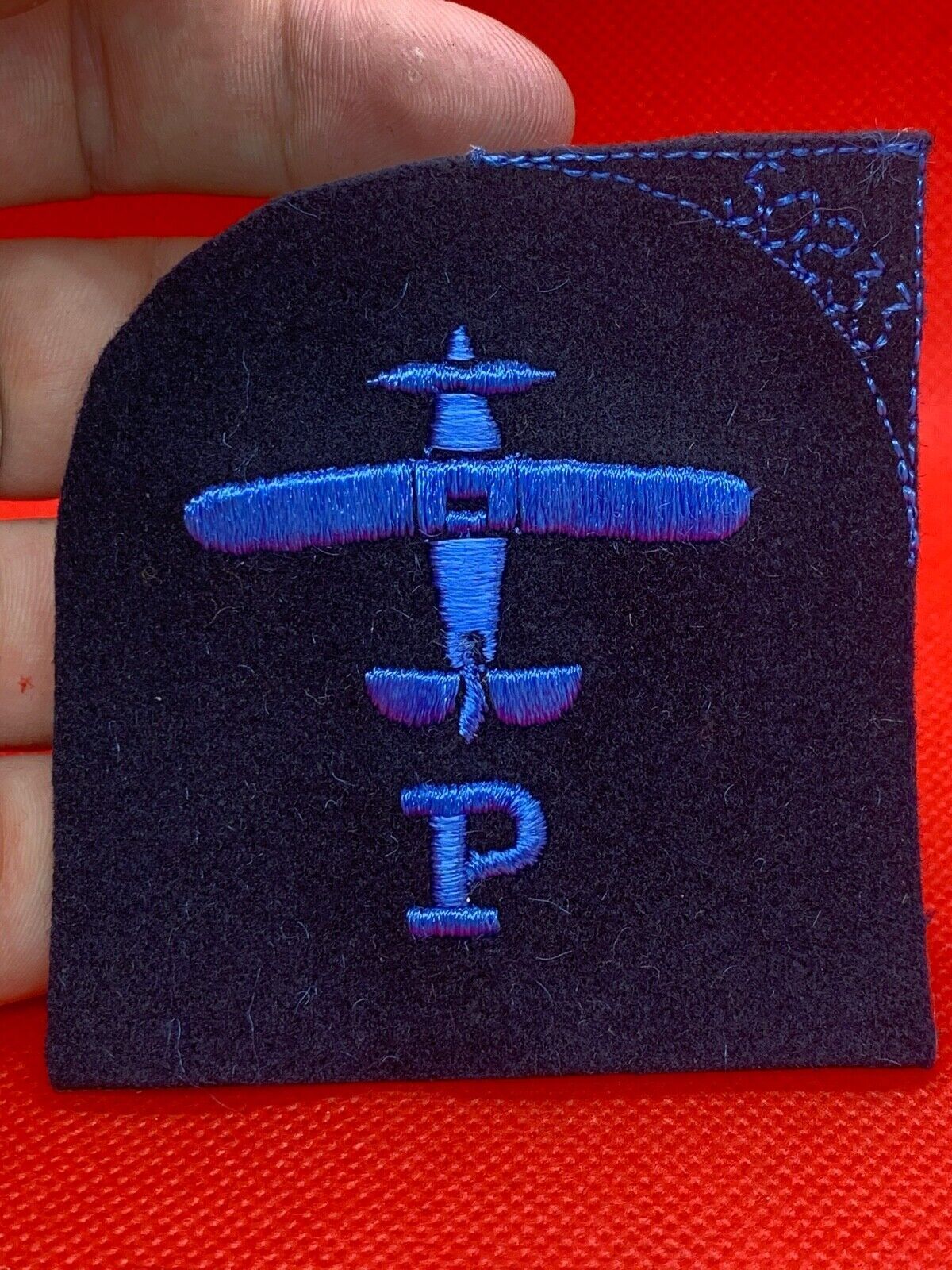 Unissued WOMEN'S ROYAL NAVY WRNs Trade Badge - Photographer - B41 - The Militaria Shop