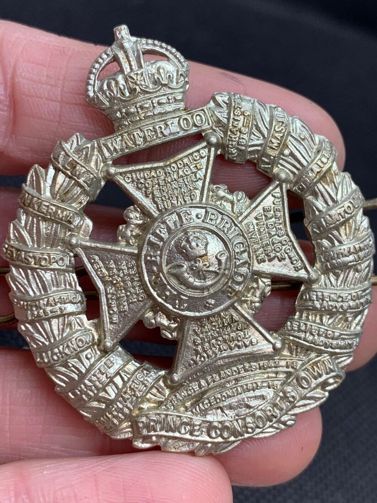 Original WW2 British Army Prince Consorts Own Brass Cap Badge - The Militaria Shop