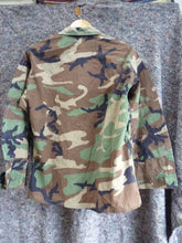 Charger l'image dans la galerie, Genuine US Army Camouflaged BDU Battledress Uniform - 37 to 41 Inch Chest - The Militaria Shop