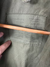 Charger l'image dans la galerie, Original British Army 1968 68 Pattern DPM Combat Jacket Smock - 40" Chest - The Militaria Shop