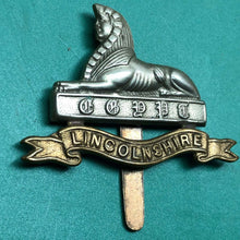 Load image into Gallery viewer, Original WW2 British Army Cap Badge - The Lincolnshire Regiment - The Militaria Shop