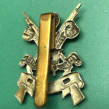 Load image into Gallery viewer, Original WW2 British Army 3rd Carabiniers Regiment Cap Badge - The Militaria Shop