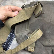 Charger l'image dans la galerie, Original WW2 British Army / RAF 37 Pattern Webbing Small Pack & L Straps Set - The Militaria Shop