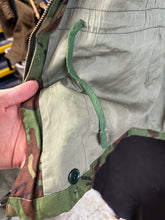 Load image into Gallery viewer, Original British Army 1968 68 Pattern DPM Combat Jacket Smock - 40" Chest - The Militaria Shop