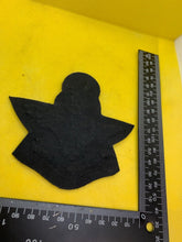 Charger l'image dans la galerie, British Army Parachute Regiment Embroidered Blazer Badge - Kings Crown - The Militaria Shop