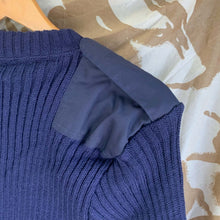Lade das Bild in den Galerie-Viewer, Genuine British RAF Royal Navy Blue Wool V-Neck Pullover Jersey - 94cm Chest - The Militaria Shop