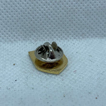 Charger l'image dans la galerie, 13th/18th Royal Hussars - NEW British Army Military Cap/Tie/Lapel Pin Badge #153 - The Militaria Shop