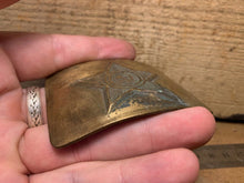 Charger l'image dans la galerie, Genuine WW2 USSR Russian Soldiers Army Brass Belt Buckle - 118 - The Militaria Shop