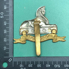 Load image into Gallery viewer, Original WW2 British Army Cap Badge - The Lincolnshire Regiment - The Militaria Shop