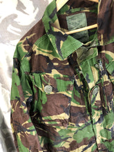 Lade das Bild in den Galerie-Viewer, RARE User Trials Jacket! British Army DPM Combat Smock - Size 190/104 - The Militaria Shop
