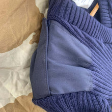 Lade das Bild in den Galerie-Viewer, Genuine British RAF Royal Navy Blue Wool V-Neck Pullover Jersey - 94cm Chest - The Militaria Shop
