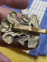 Load image into Gallery viewer, Original WW1 / WW2 British Army The Welsh Regiment Cap Badge - The Militaria Shop