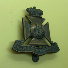 Load image into Gallery viewer, Original WW2 British Army Cap Badge - The Wiltshire Regiment - The Militaria Shop