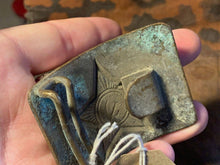 Load image into Gallery viewer, Genuine WW2 USSR Russian Soldiers Army Brass Belt Buckle - #36 - The Militaria Shop