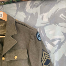 Load image into Gallery viewer, Original WW2 era US Army / New York State Police Vintage Jacket - 39 Regular - The Militaria Shop