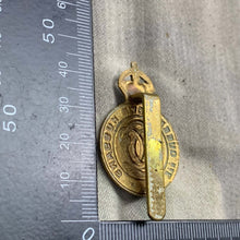 Load image into Gallery viewer, Original WW2 7th Queen's Own Hussars British Army Cap Badge - The Militaria Shop