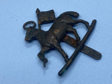 Load image into Gallery viewer, Original WW1 / WW2 British Army Queen's Royal West Surrey Regiment Cap Badg - The Militaria Shop