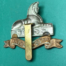 Load image into Gallery viewer, Original WW2 British Army Cap Badge - The Lincolnshire Regiment - The Militaria Shop