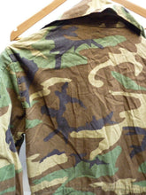 Charger l'image dans la galerie, Genuine US Army Camouflaged BDU Battledress Uniform - Max 37 Inch Chest - The Militaria Shop