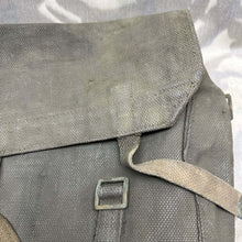 Charger l'image dans la galerie, Original WW2 British Army / RAF 37 Pattern Webbing Small Pack & L Straps Set - The Militaria Shop