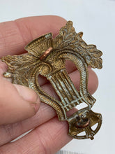 Load image into Gallery viewer, Original WW2 British Army Musicians Kings Crown Brass Cap Badge - The Militaria Shop
