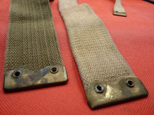 Charger l'image dans la galerie, Original WW2 Pattern British Army L Straps Pair - 37 Pattern Webbing Haversack - The Militaria Shop