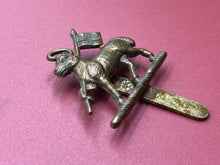 Load image into Gallery viewer, Original WW2 British Army Queen's Royal Regiment (West Surrey) Cap Badge - The Militaria Shop