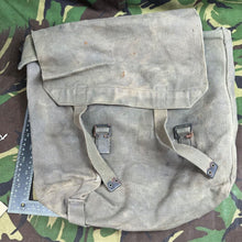 Charger l'image dans la galerie, British Army / RAF 37 Pattern Large Pack - WW2 Pattern -Used Condition Original - The Militaria Shop