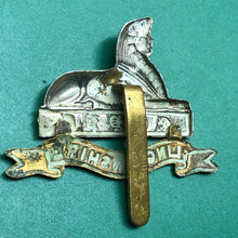 Load image into Gallery viewer, Original WW2 British Army Cap Badge - The Lincolnshire Regiment - The Militaria Shop