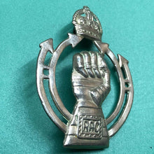 Load image into Gallery viewer, Original WW2 Royal Armoured Corps - Kings Crown British Army Cap Badge - The Militaria Shop