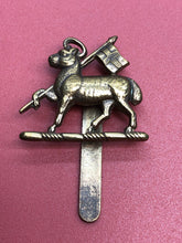 Load image into Gallery viewer, Original WW1/WW2 British Army The Queen's Royal Regiment (West Surrey) Cap - The Militaria Shop