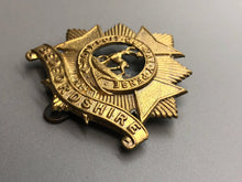 Load image into Gallery viewer, Original WW2 British Army Bedfordshire Regiment Cap Badge - The Militaria Shop